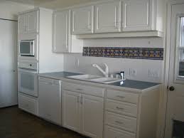 include decorative tile in your kitchen