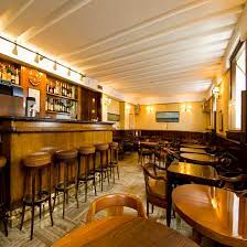 The bellini is a perfect long drink for the summer. Harry S Bar