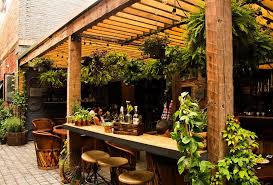 Tu pedido con rappi en el restaurante mariscos del patio polanco en avenida rio san joaquin 206b ampliacion granada ciudad de mexico tiene un valor de mx$41. 9 Restaurantes Secretos En La Cdmx Que Vale La Pena Encontrar Patio De Restaurante Restaurantes En Mexico Df Fachadas De Restaurantes