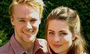 We have got 9 images about arno kamminga ouders images, photos, pictures, backgrounds, and more. Mandy Lageschaar Is De Vrouw Van Arjan Knipping Spelersvrouw Nl