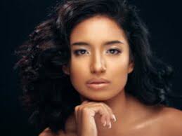 Laura Willert: Ford Model