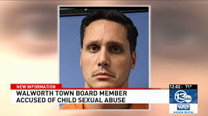 Amber Linson's Instagram, Twitter & Facebook