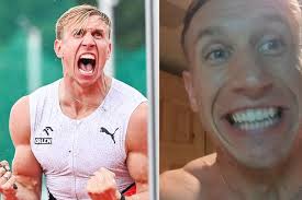 5.55 anche per l'ex campione del mondo pawel wojciechowski. Piotr Lisek Wszedl Do Toalety W Tokio I Zrobil Duze Oczy Takich Rzeczy Nie Ma We Wlasnym Domu Galeria Super Express