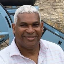 Any recommendation for a tonneau bedcover for a 2006 Tundra DC 6.5 FT  (tri-fold vs roll-up)? My budget is $350 max. PS: I am leaning towards a  tri-fold for sturdiness because there