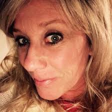 Leanna Shields's Instagram, Twitter & Facebook