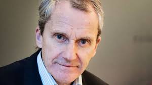 Rastad anställde släkting på hög post