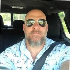 Steven Weissinger's Instagram, Twitter & Facebook