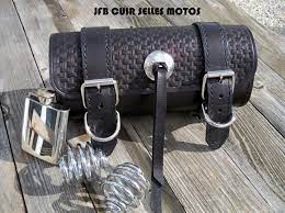 Jfb Cuir Selles Motos Bobber Old School Chopper Custom Selle Moto Bobber Chopper Old Harley Davidson Gifts Harley Davidson Roadster Harley Davidson Motorcycles