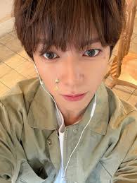 𝚐𝚠𝚎𝚢. 📌incompleted au (@kingbyeol_)