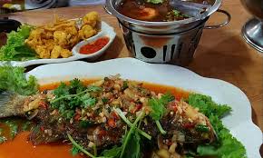 Buat sahaja sendiri di rumah kerana resepinya lebih senang dari anda jangkakan. Resepi Ikan Siakap Masak 3 Rasa Ala Thai Resep Bunda Erita