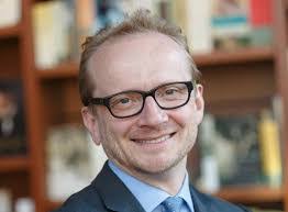 Robin Nicholson's Instagram, Twitter & Facebook