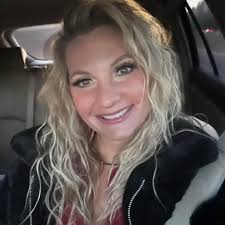 Looking for class of 2000 alumni information?