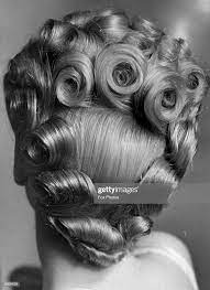 A Hairstyle Created For Debutantes When They Are Presented At Court 1940s Hairstyles Vintage Hairstyles Retro Hairstyles