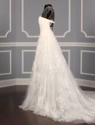Discounted Designer Wedding Dresses Up To 90 Off Retail Your Dream Dress Discount Designer Wedding Dresses Wedding Dresses Vera Wang Wedding Dress Silhouette