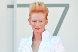 Previously, she was also married to john byrne in 1989 but their married relationship couldn't last for. Oscar Winner Tilda Swinton Says She S Always Felt Queer
