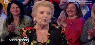 Wilma de angelis ha lasciato tutti senza parole con una confessione sul suo passato, la cantante ha svelato di essere stata per dieci anni l'amante di un uomo sposato. Wilma De Angelis Amante Per 10 Anni Di Un Uomo Sposato E Con Figli