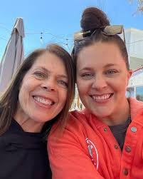 Tanya Nielsen (@nielsenworkhardbekind) • Instagram photos and videos