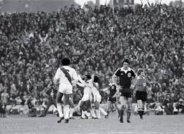 Domingo, 21 de abril de 1957 • estádio (stadium). Peru In The 1970s The Genius Of Cubillas A Team Of Legends And An Era Of Tragedy