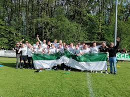 Kündigt deggendorfs bauamtsleiter christoph strasser an. Spvgg Grun Weiss Deggendorf 03 E V Home Facebook