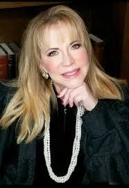 Naomi Pitre's Instagram, Twitter & Facebook