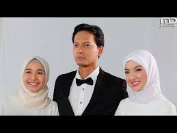 Surga yang tak dirindukan adalah film drama indonesia yang dirilis pada 15 juli 2015. Download Surga Yang Tak Dirindukan Mp3 Mp4 3gp Flv Download Lagu Mp3 Gratis