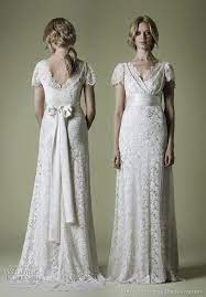 Wedding Inspirasi Wedding Dresses Cakes Bridal Accessories Hair Makeup Favors Wedding Planning Other Ideas For Brides Page 5 Lace Wedding Dress Vintage Vintage Style Wedding Dresses Wedding Dresses