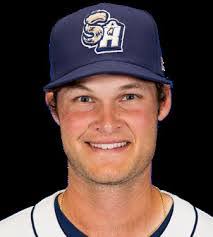 Bill Warwick's Instagram, Twitter & Facebook