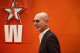 Adam Silver bảo vệ thỏa thuận truyền thông của WNBA gắn liền với NBA