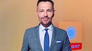 Krzysztof ibisz is a polish game show host and television personality. Krzysztof Ibisz Swietuje Mikolajki Z Byla Zona I Synem Osobno A Jednak Razem