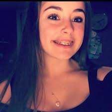 Ella Farrow (@EllaFarrow2001)