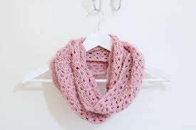 Many are free knitting patterns, while a few are paid and well worth the cost. Free Pattern Easy Infinity Scarf Bella Coco Crochet