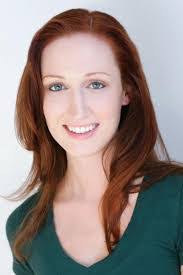 Laura Howell's Instagram, Twitter & Facebook