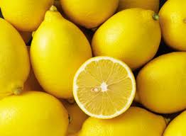Buah lemon memiliki khasiat bagi kesehatan mulut. Lemon With Water Archives Everydaytalks Com