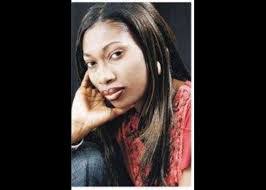 Ella Maxwell's Instagram, Twitter & Facebook