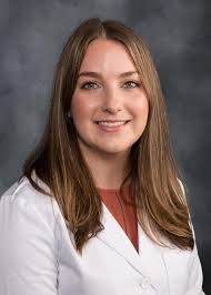 Ashlee Carver's Instagram, Twitter & Facebook