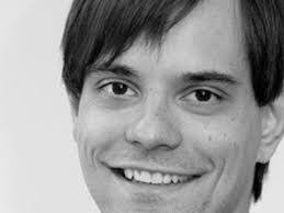 Lee Munson's Instagram, Twitter & Facebook