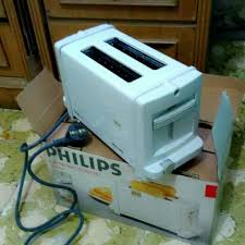 Bagi yang gemar beraktivitas di dapur, anda tentu sepakat bahwa pemanggang roti adalah salah satu perkakas yang sangat bermanfaat, pun sangat mudah untuk digunakan. Harga Toaster Philips Pasteurinstituteindia Com