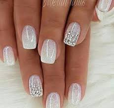 Por eso vamos a ver diseños de uñas para novias sencillos, pintados, acrílicos y de gel, para que tener opciones. Pin En Unas De Gel