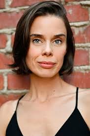 Juliette Myers's Instagram, Twitter & Facebook