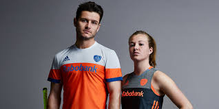 Het nike nederland thuis tenue kids is samengesteld door sport2000naaldwijk uit producten van de officiële collectie van 'oranje'. Nieuw Uit En Thuistenue Van De Oranje Dames En Oranje Heren