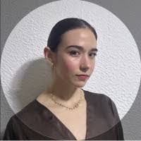 Suzette Suarez's Instagram, Twitter & Facebook