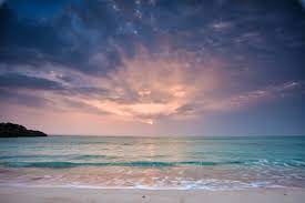 ヨロン 与論島 の夜明けヨロン 与論島 の夜明け のフリー写真素材を拡大 summer theme beach outdoor