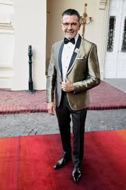 His birthday, what he did before fame, his family life, fun trivia facts, popularity rankings, and more. Tagged Osvaldo Laport Famousfix