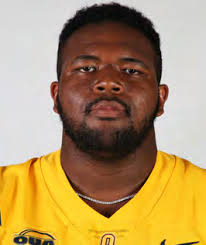 QUEEN'S FOOTBALL 2023 YEARBOOK