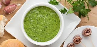 Potete usare lo stesso formaggio per tutti i bocconcini o farne uno diverso dall'altro, e lasciare la sorpresa al primo morso. Ricette Antipasti Salsa Verde Ancora Piu Invitante Aldi