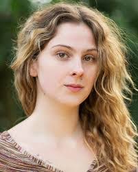 Elise Maddox's Instagram, Twitter & Facebook