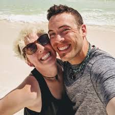 Christopher Graber (@crgraber)