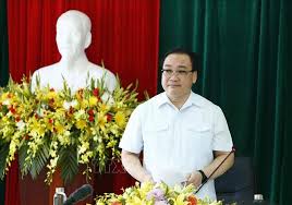 Bố ạ, 2 đứa em con thi điểm thấp còn không ăn mấy ngày, bây giờ con thi như thế này con cũng thấy buồn. Cáº£nh Cao Ä'á»'i Vá»›i Ong Hoang Trung Háº£i Va Khiá»ƒn Trach Ä'á»'i Vá»›i Ong Triá»‡u Tai Vinh
