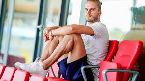Bis zu seiner teilnahme in der. Rurik Gislason Sixpack Hammer Let S Dance Schonling Versext Instagram News De