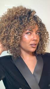 Your texture picks your products — using @marcanthonyhaircare Strictly  Curls 💛 If you told frizzy teenage me I'd still be reaching for Strictly  Curls in 2025… I'd say that absolutely tracks. The